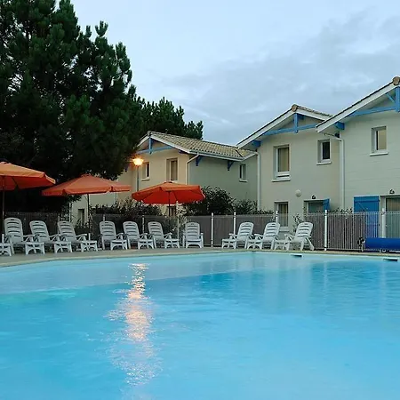 Domaine Du Phare Apartment *